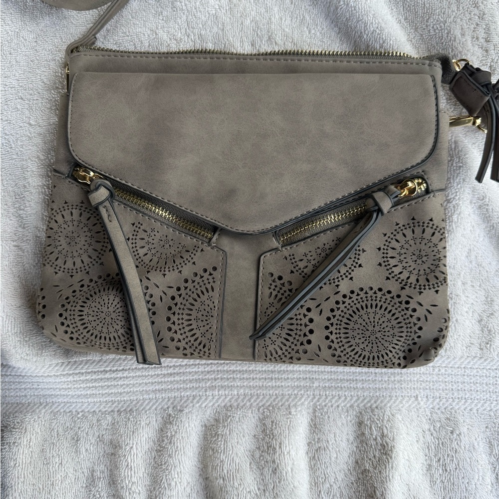 Elegant Gray Crossbody Bag - Picture 3 of 6